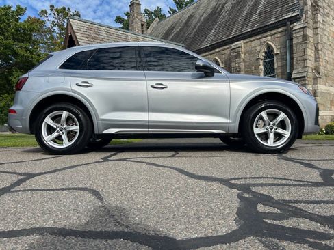 Used 2023 Audi Q5 2.0T Premium w/ Convenience Package AWD/4WD image 13