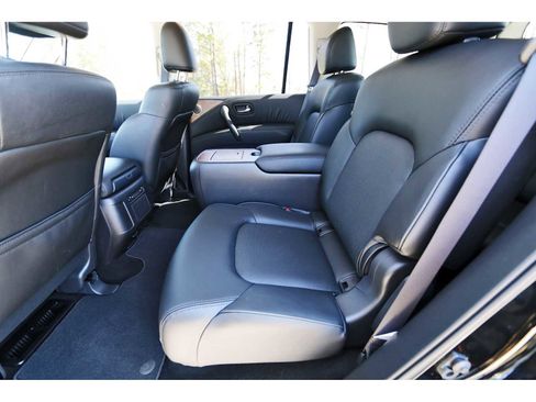 Used 2024 Nissan Armada SL w/ Captain's Chairs Package image 13