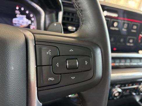 Used 2025 GMC Sierra 1500 SLT AWD/4WD image 28