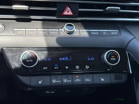 Certified 2023 Hyundai Elantra SEL w/ Convenience Package FWD image 32