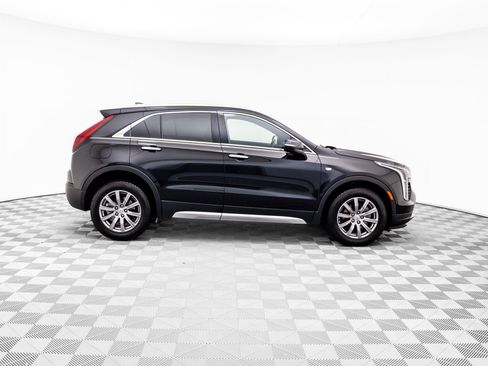 Certified 2023 Cadillac XT4 Premium Luxury image 9