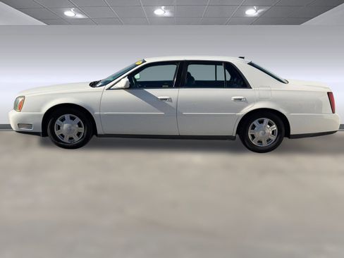 Used 2005 Cadillac De Ville Sedan image 2