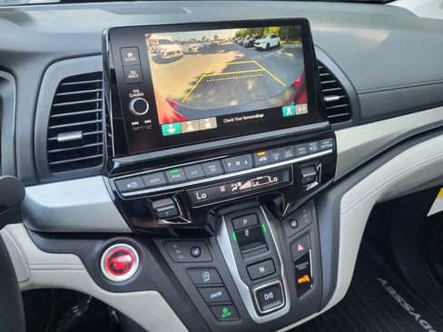 New 2026 Honda Odyssey EX-L image 17