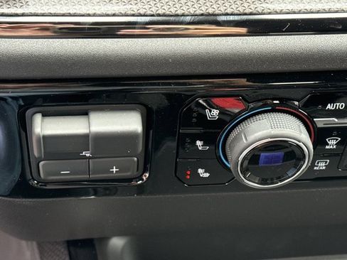 New 2026 Chevrolet Silverado 2500 ZR2 image 29