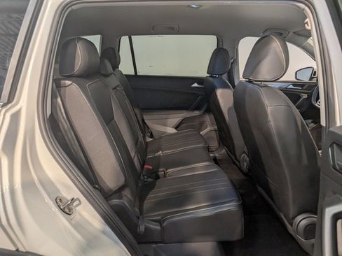 Used 2023 Volkswagen Tiguan SE image 28