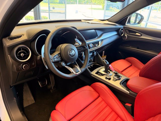 New 2026 Alfa Romeo Stelvio Sprint AWD/4WD image 16