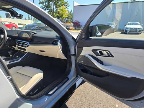 Used 2023 BMW M3 image 10