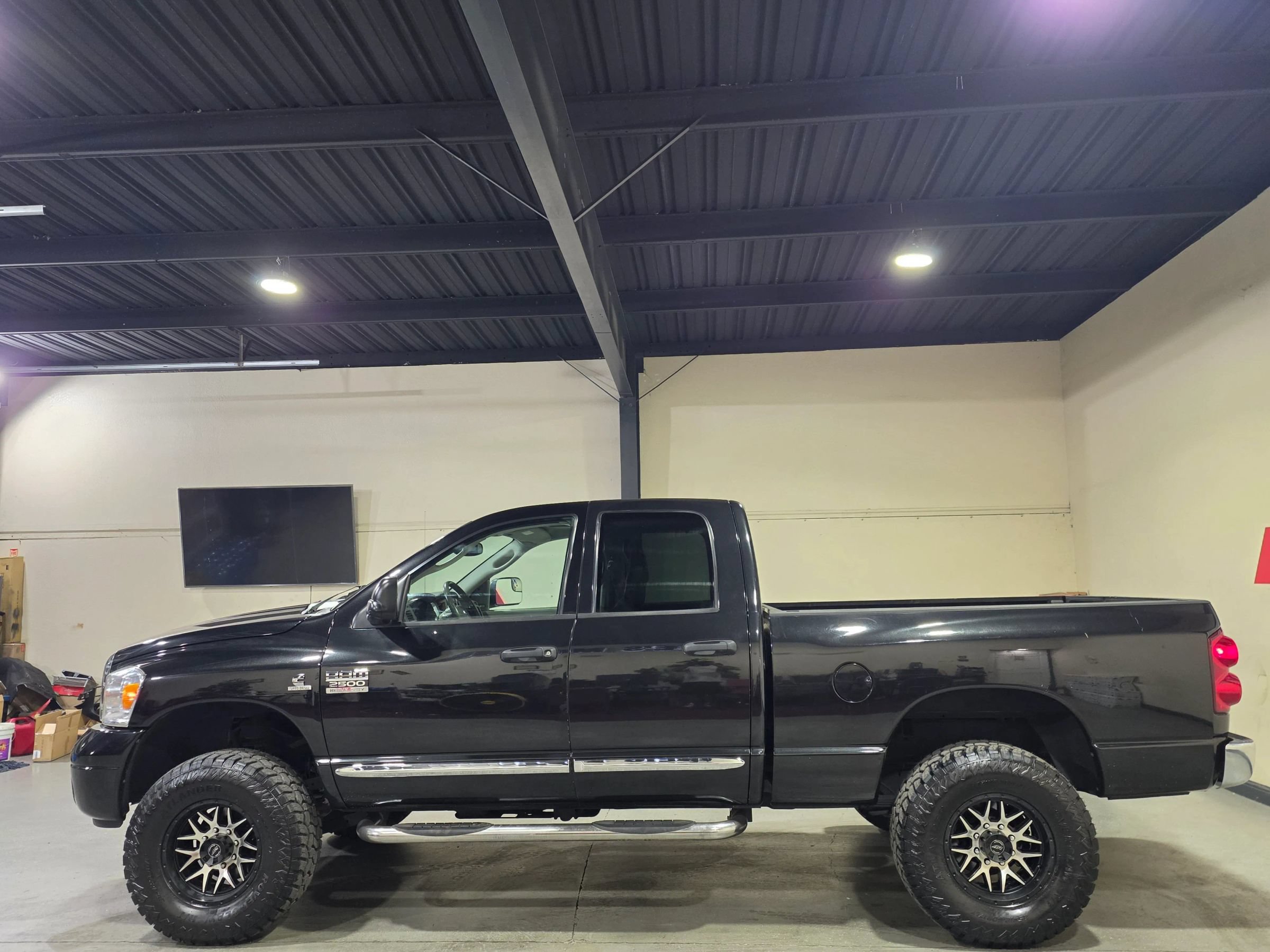 Used 2007 Dodge Ram 2500 Truck Laramie AWD/4WD image 5