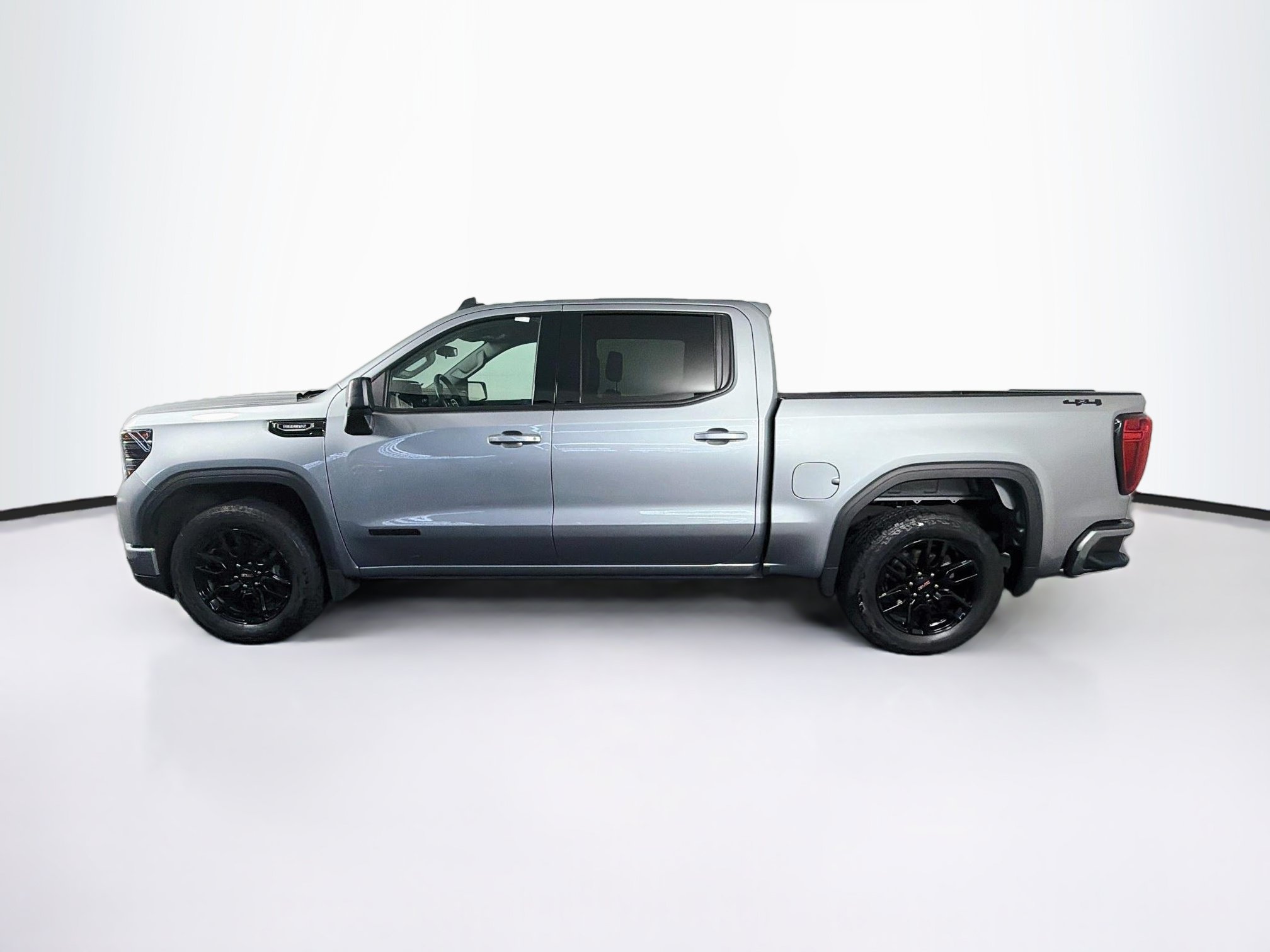 Used 2025 GMC Sierra 1500 Elevation AWD/4WD image 4