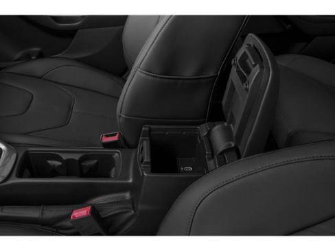 Used 2018 Ford Focus Titanium FWD image 15