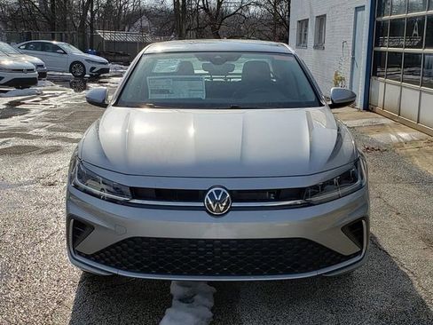 New 2026 Volkswagen Jetta SE FWD image 5