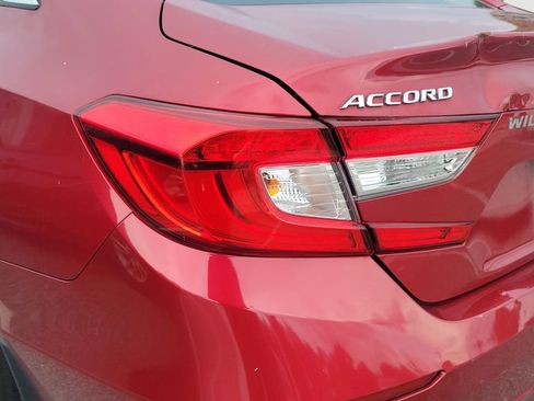 Used 2019 Honda Accord LX image 9