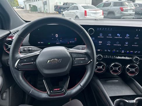 Used 2024 Chevrolet Blazer EV RS image 25