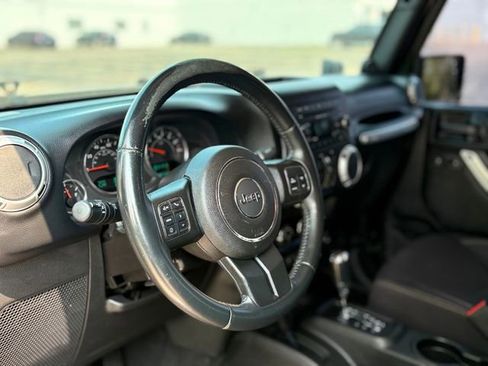 Used 2013 Jeep Wrangler Unlimited Sahara w/ Dual Top Group image 14