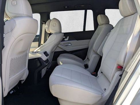 New 2026 Mercedes-Benz GLS 580 4MATIC image 16