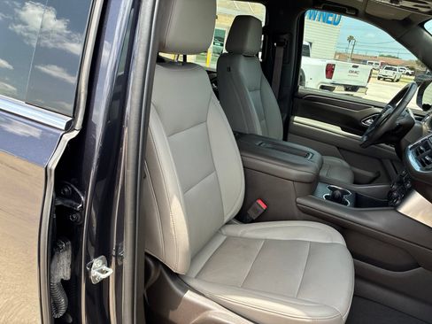 Used 2022 Chevrolet Tahoe LT w/ LT Signature Package RWD image 14