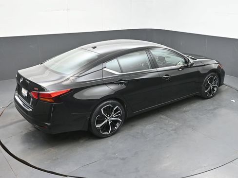 Certified 2023 Nissan Altima 2.5 SR FWD image 37