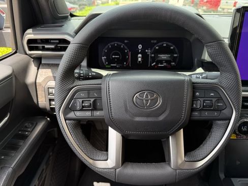 New 2026 Toyota Tacoma Limited AWD/4WD image 12