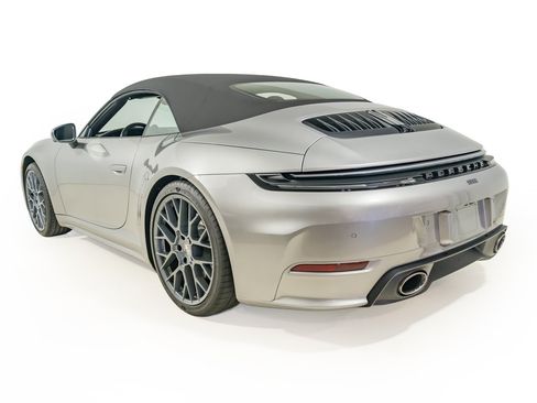 Used 2026 Porsche 911 Carrera T w/ Sportdesign Package RWD image 4
