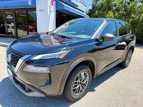 Used 2023 Nissan Rogue S AWD/4WD image 19