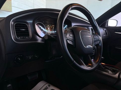 Used 2016 Dodge Charger SE w/ Popular Equipment Group image 11