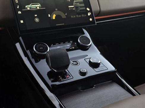 Used 2023 Land Rover Range Rover Sport SE image 22