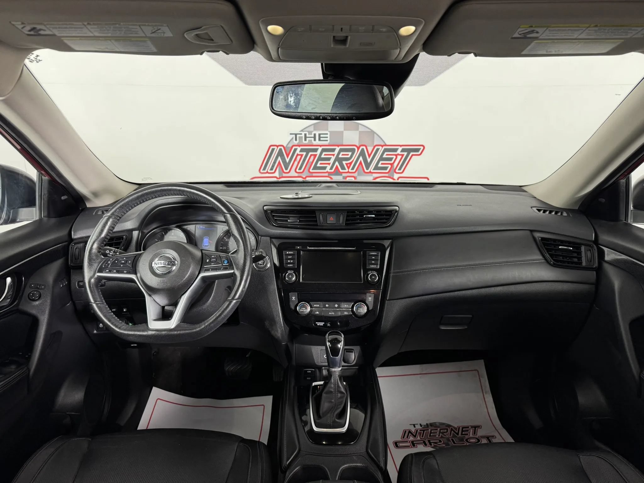 Used 2020 Nissan Rogue SL w/ Premium Package AWD/4WD image 11