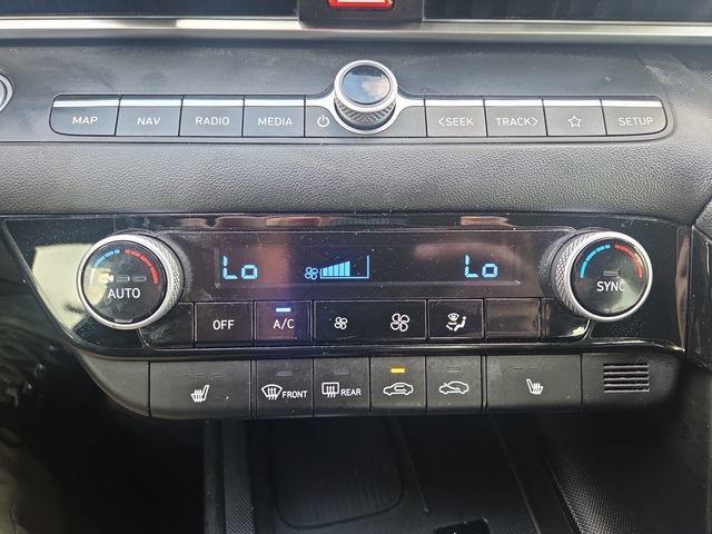 Used 2024 Hyundai Elantra SEL w/ Convenience Package FWD image 27