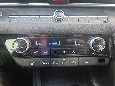 Used 2024 Hyundai Elantra SEL w/ Convenience Package FWD image 27