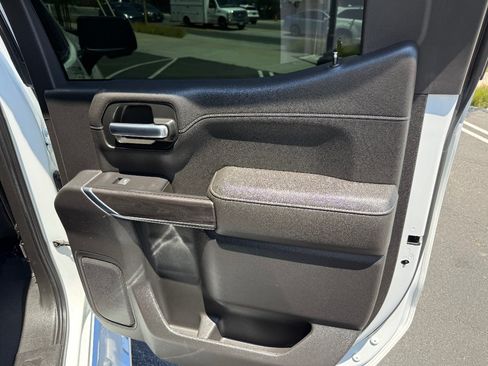 Used 2019 Chevrolet Silverado 1500 LTZ w/ LTZ Premium Package AWD/4WD image 19