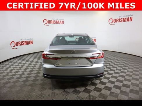 Used 2025 Toyota Camry LE image 12