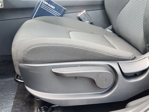 New 2025 Kia Sportage LX image 20