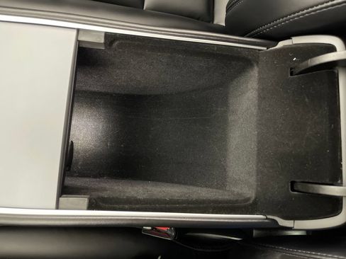 Used 2023 Tesla Model Y AWD image 23