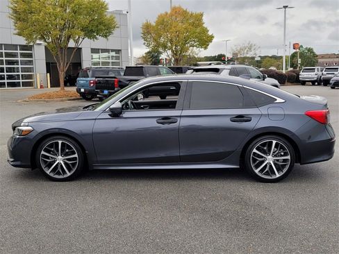 Used 2024 Honda Civic Touring image 4