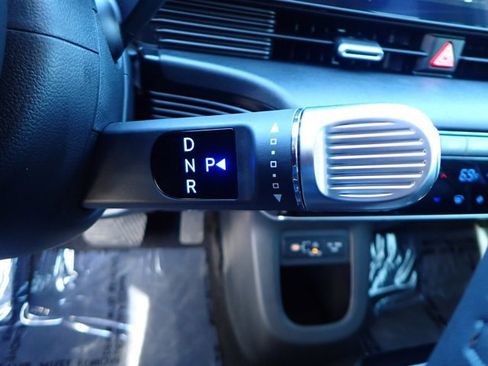 Used 2025 Hyundai Ioniq 5 SEL image 18