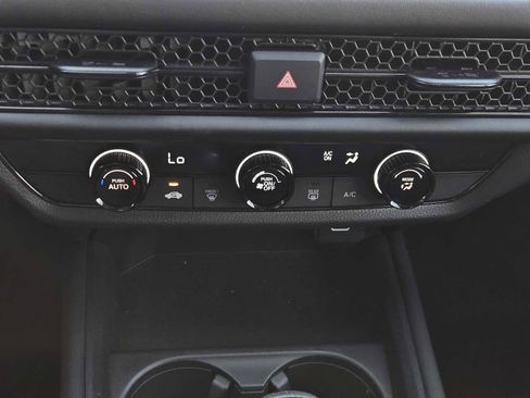 Used 2025 Honda HR-V LX image 18