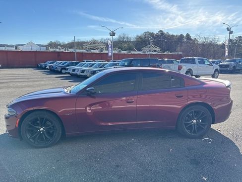 Used 2018 Dodge Charger R/T w/ Plus Group image 6