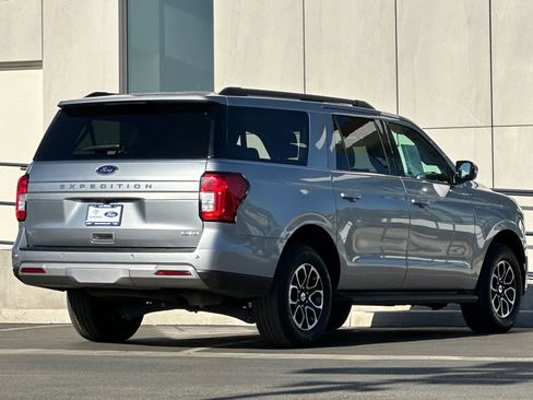 Certified 2024 Ford Expedition Max XLT image 3