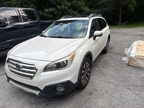 Used 2015 Subaru Outback 2.5i Limited AWD/4WD image 22