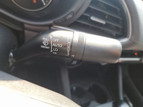 Used 2022 MAZDA MAZDA3 s FWD image 21