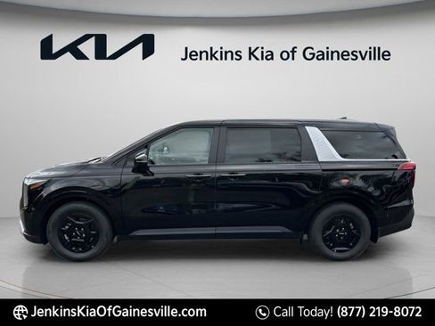 New 2026 Kia Carnival FWD image 5