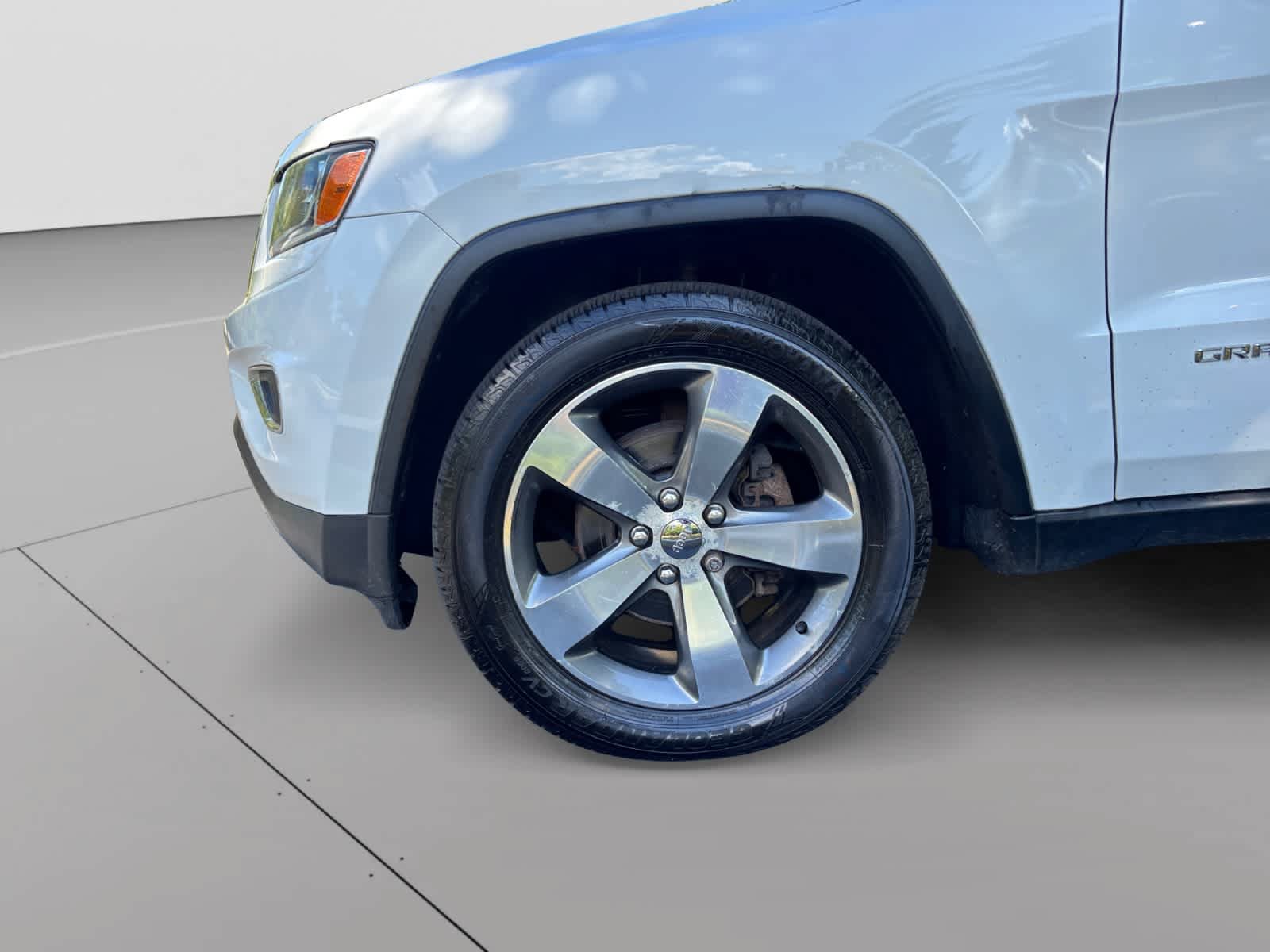 Used 2014 Jeep Grand Cherokee Limited w/ Trailer Tow Group IV AWD/4WD image 19