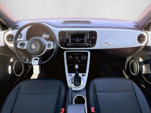 Used 2017 Volkswagen Beetle 1.8T SE FWD image 16