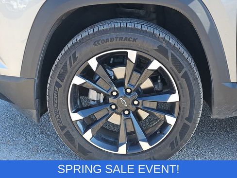 Used 2025 Chevrolet Equinox RS image 9