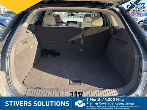 Used 2023 Lincoln Nautilus Reserve w/ Luxury Package image 7