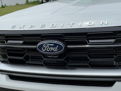 New 2026 Ford Expedition Max Platinum w/ Platinum Ultimate Package AWD/4WD image 50