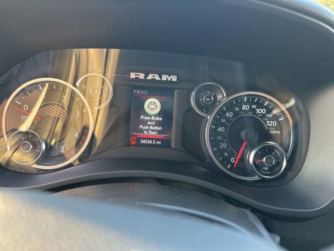 Used 2024 RAM 2500 Big Horn AWD/4WD image 10