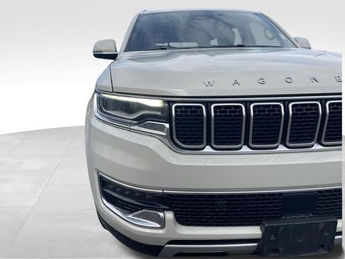 Used 2022 Jeep Wagoneer Series II AWD/4WD image 23