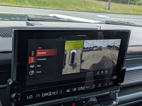 New 2026 GMC Hummer EV SUV AWD/4WD image 21