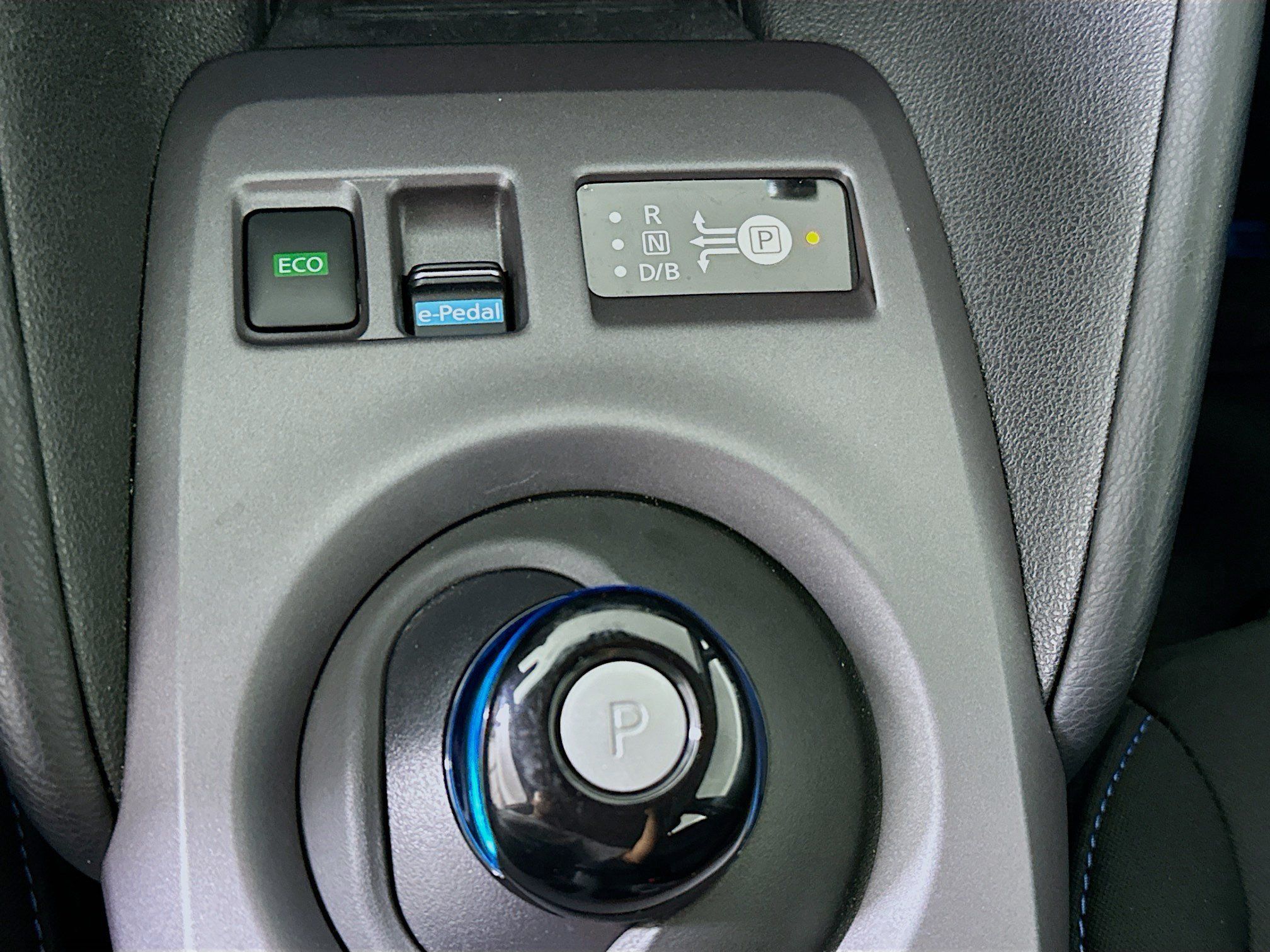 Used 2024 Nissan Leaf S FWD image 23